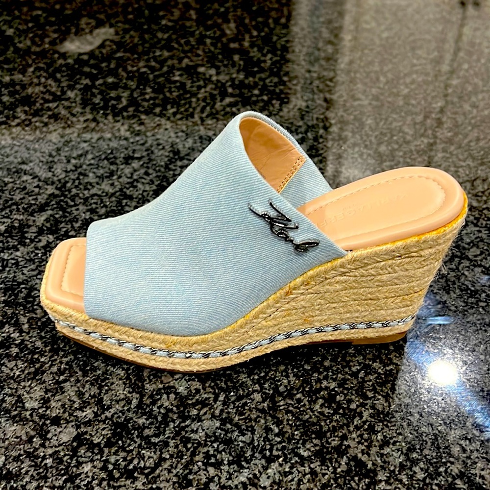 Karl Lagerfeld Paris Corissa Lt Blue Denim Wedges Sz 6